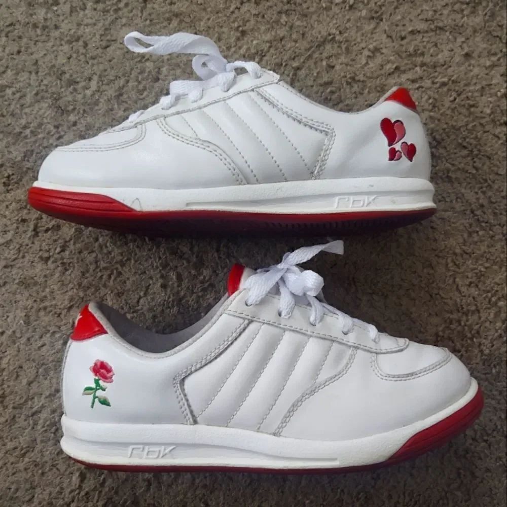 Reebok S. Carter Girls Vintage Sneakers Size 2.5 White/Red PRE-OWNED